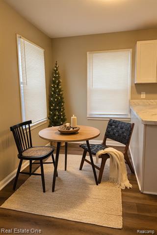 Builiding view six for 305 Liberty, Pontiac, MI. 48341