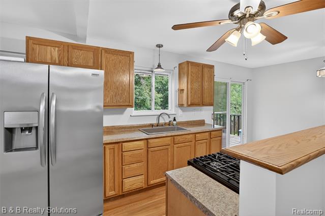 Builiding view five for 271 S Williams Lake, Waterford, MI. 48327