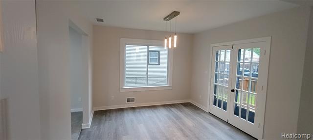 Builiding view five for 131 Mark, Pontiac, MI. 48341