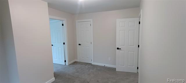 Builiding view ten for 131 Mark, Pontiac, MI. 48341