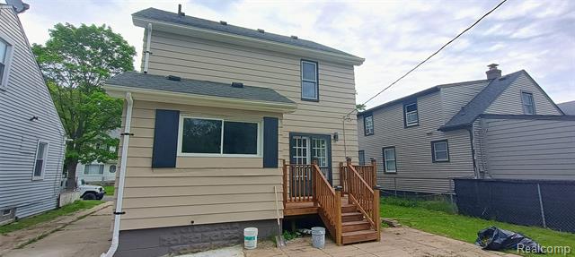 Builiding view thirty three for 131 Mark, Pontiac, MI. 48341