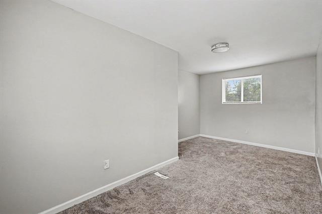 Builiding view eleven for 79 N Sanford, Pontiac, MI. 48342
