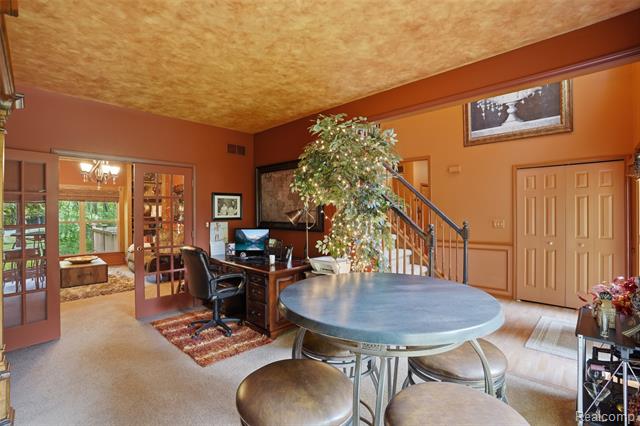 Builiding view twenty for 2790 Pine Bluffs, Highland, MI. 48357