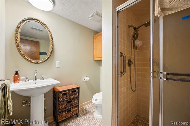 Builiding view fifteen for 839 Harlequin, Highland, MI. 48357