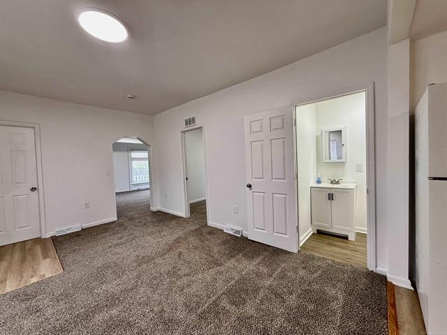 Builiding view eight for 261 N Saginaw, Pontiac, MI. 48342