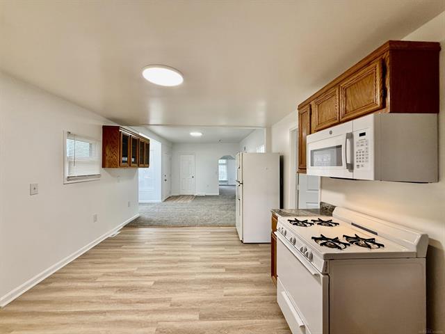 Builiding view seven for 261 N Saginaw, Pontiac, MI. 48342
