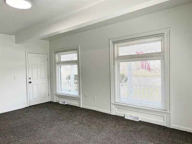 Builiding view thirteen for 261 N Saginaw, Pontiac, MI. 48342
