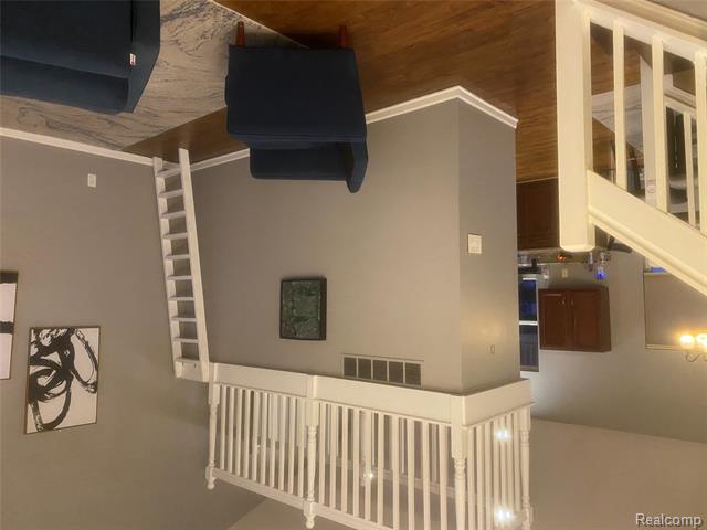 Builiding view seven for 6866 Fox, Waterford, MI. 48327