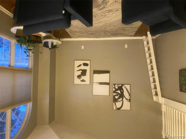 Builiding view two for 6866 Fox, Waterford, MI. 48327