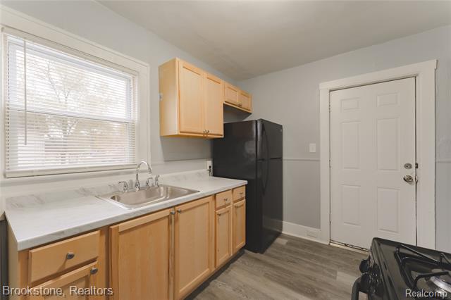 Builiding view eleven for 474 N Saginaw, Pontiac, MI. 48342