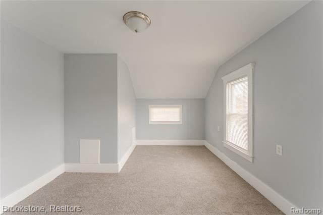 Builiding view sixteen for 474 N Saginaw, Pontiac, MI. 48342