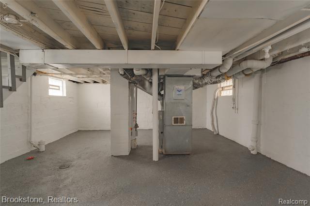 Builiding view twenty for 474 N Saginaw, Pontiac, MI. 48342