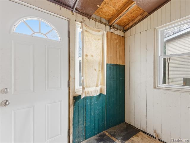 Builiding view fifteen for 42 Pingree, Pontiac, MI. 48342