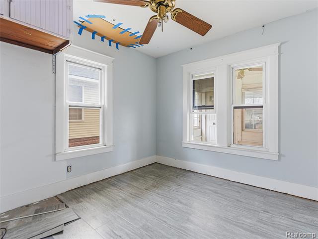 Builiding view fourteen for 42 Pingree, Pontiac, MI. 48342