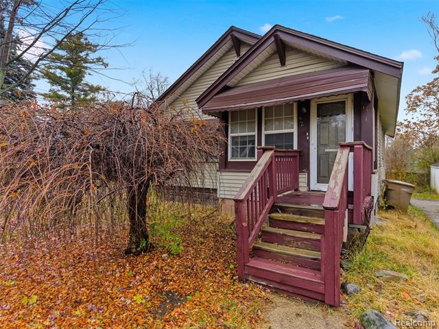 Builiding view two for 42 Pingree, Pontiac, MI. 48342