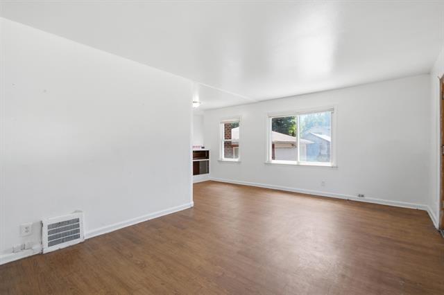 Builiding view five for 182 , Pontiac, MI. 48342