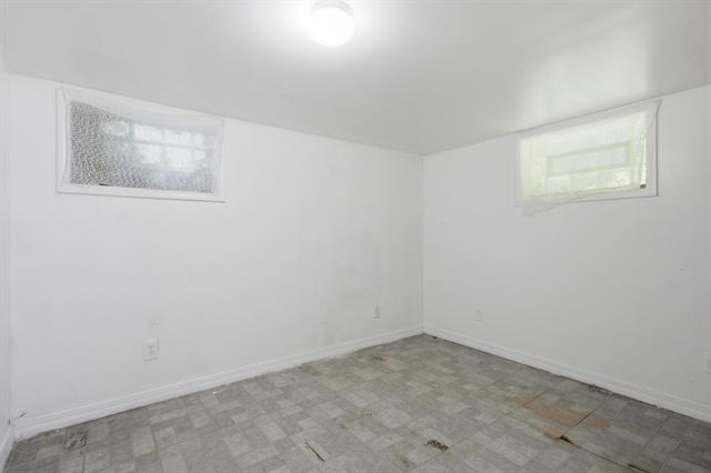 Builiding view fourteen for 182 , Pontiac, MI. 48342