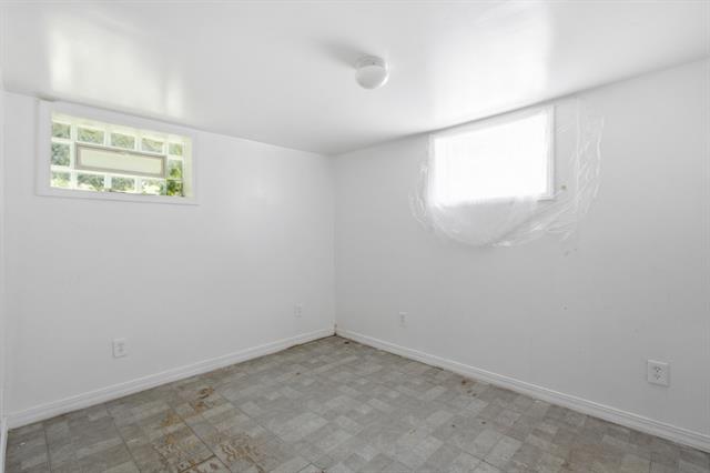 Builiding view thirteen for 182 , Pontiac, MI. 48342
