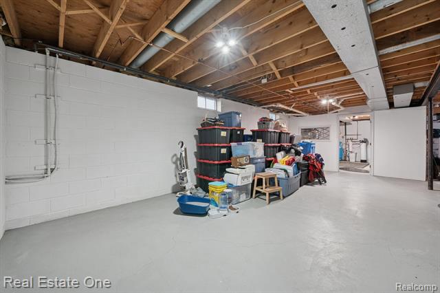 Builiding view twenty four for 2525 Sherlock, Highland, MI. 48356