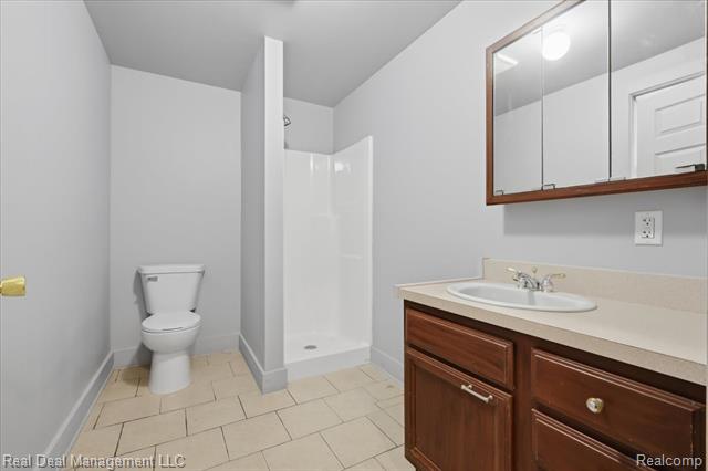 Builiding view nineteen for 354 N Saginaw, Pontiac, MI. 48342