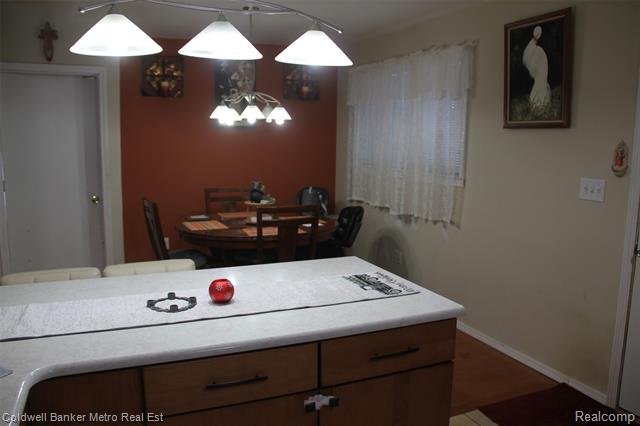 Builiding view nine for 4092 Woodstock, Waterford, MI. 48328