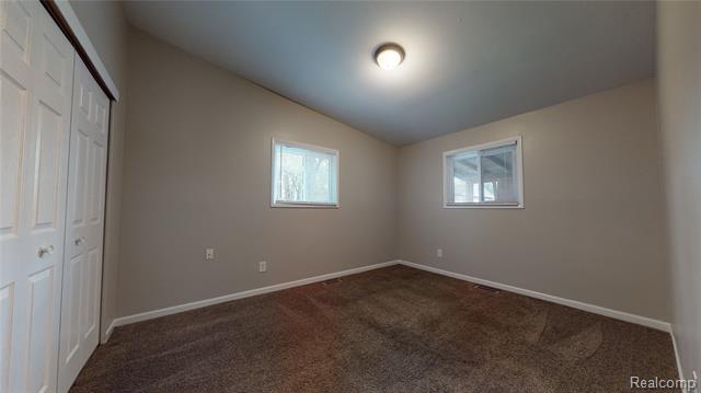 Builiding view fourteen for 1198 Neafie, Pontiac, MI. 48342