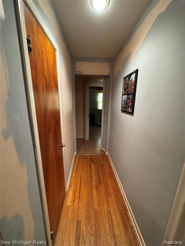 Builiding view fourteen for 5458 Vincent, Waterford, MI. 48327