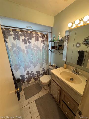 Builiding view thirteen for 5458 Vincent, Waterford, MI. 48327