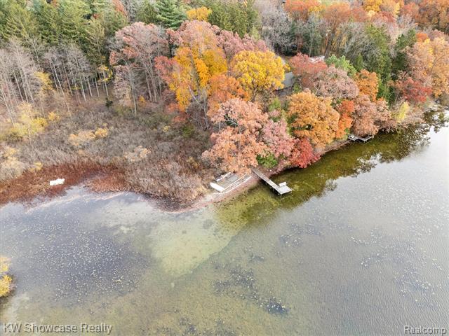 Builiding view forty nine for 1045 Tall Pines, Highland, MI. 48356