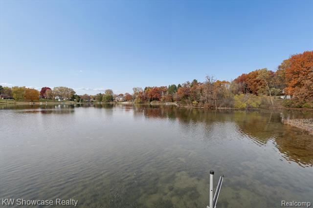 Builiding view forty one for 1045 Tall Pines, Highland, MI. 48356