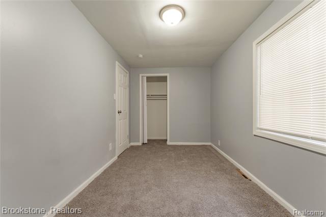 Builiding view eleven for 2961 Chrysler, Waterford, MI. 48328