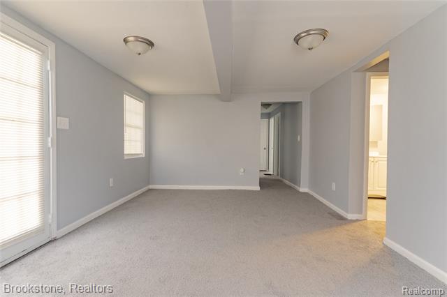 Builiding view five for 2961 Chrysler, Waterford, MI. 48328