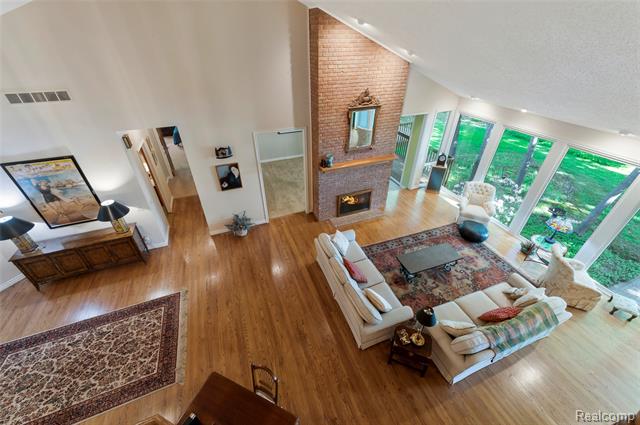 Builiding view fifty one for 2323 Addaleen, Highland, MI. 48357