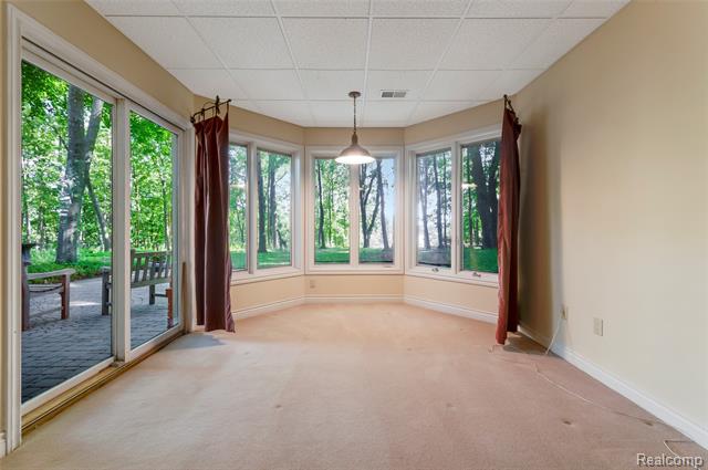 Builiding view sixty one for 2323 Addaleen, Highland, MI. 48357