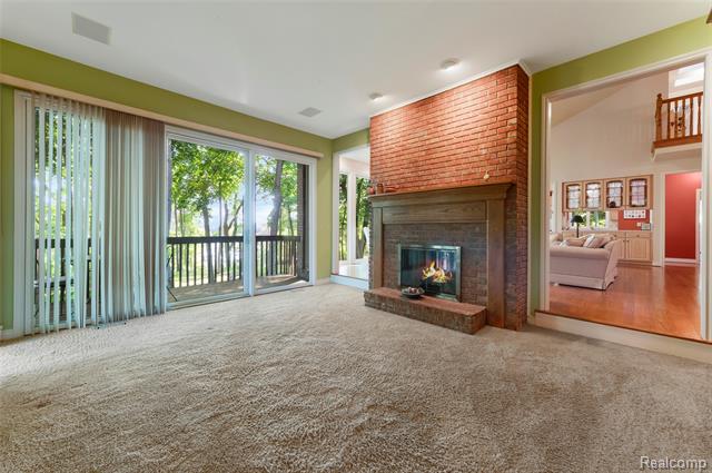 Builiding view thirty three for 2323 Addaleen, Highland, MI. 48357