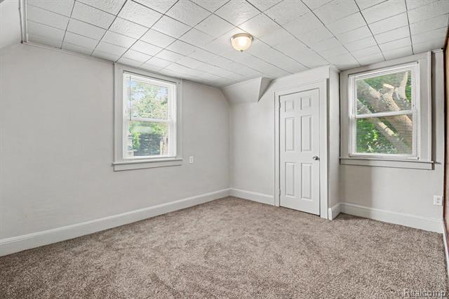 Builiding view fourteen for 680 N Perry, Pontiac, MI. 48342