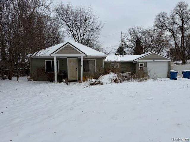 front view for 970 Henderson Ave, Waterford, Mi. 48328