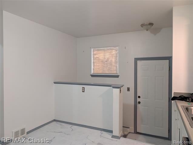 Builiding view seven for 679 Linda Vista, Pontiac, MI. 48342