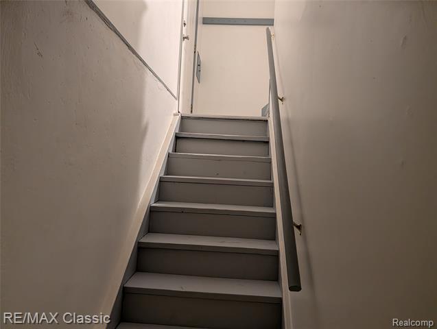 Builiding view thirteen for 679 Linda Vista, Pontiac, MI. 48342