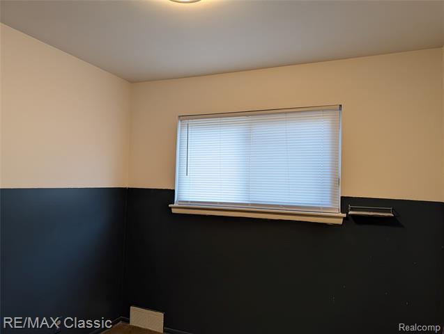 Builiding view twelve for 679 Linda Vista, Pontiac, MI. 48342