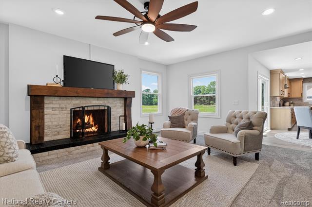 Builiding view ten for 2601 Westwind, Highland, MI. 48357