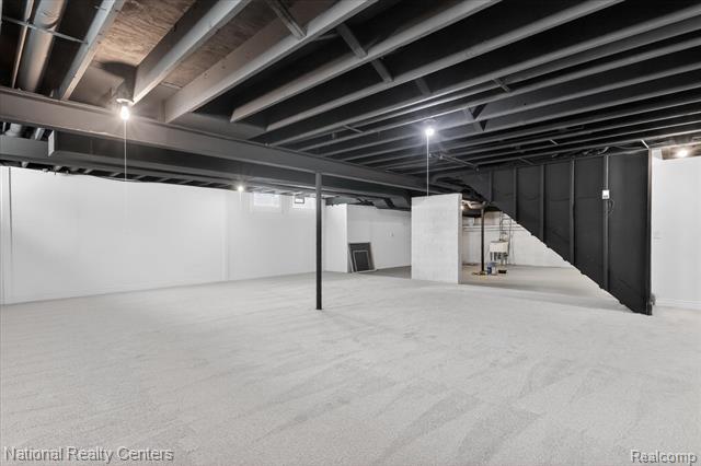 Builiding view thirty nine for 2601 Westwind, Highland, MI. 48357