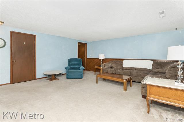 Builiding view eleven for 1350 Whitney, Waterford, MI. 48328