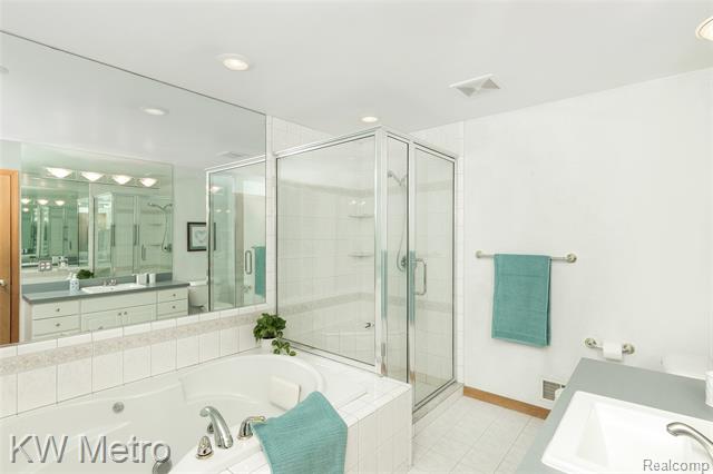 Builiding view sixteen for 1350 Whitney, Waterford, MI. 48328