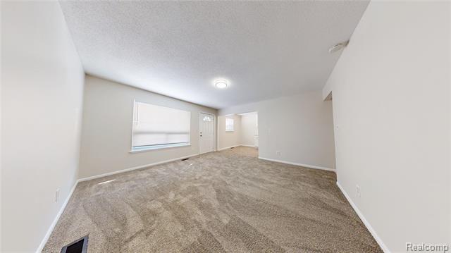 Builiding view six for 733 Livingston, Pontiac, MI. 48340