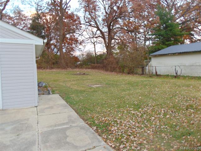 Builiding view four for 780 Palmer, Pontiac, MI. 48342