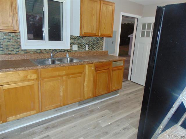 Builiding view nineteen for 780 Palmer, Pontiac, MI. 48342