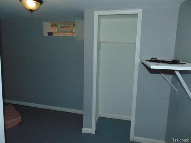 Builiding view thirteen for 780 Palmer, Pontiac, MI. 48342