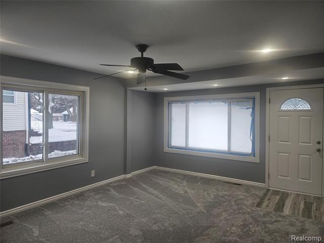 Builiding view twenty four for 780 Palmer, Pontiac, MI. 48342