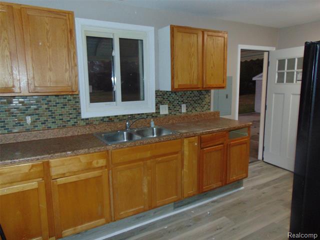 Builiding view twenty for 780 Palmer, Pontiac, MI. 48342